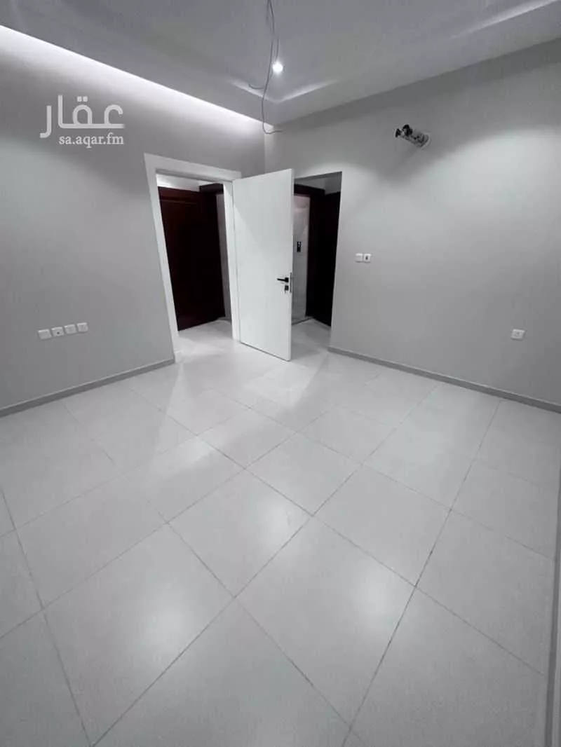 شقة 6 غرف في الواحة 1