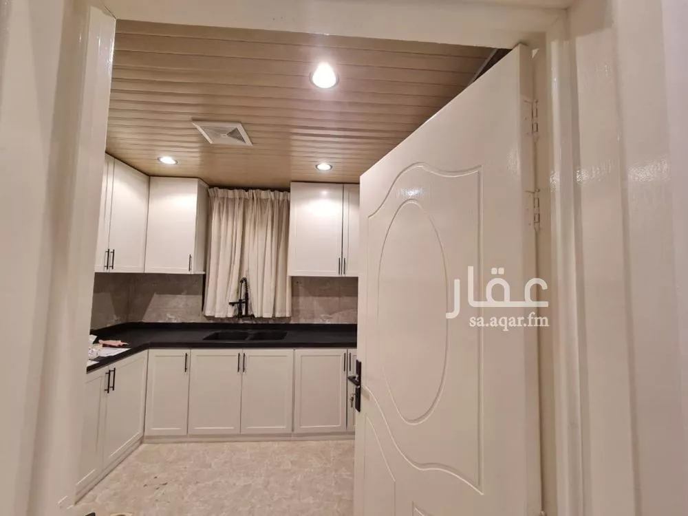 8 bedroom villa in Al Munsiyah 2