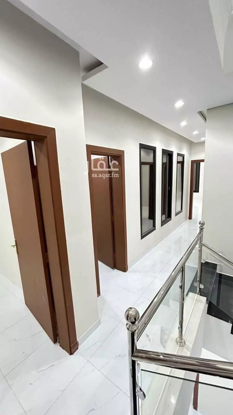 فيلا 9 غرف في ظهرة لبن 3