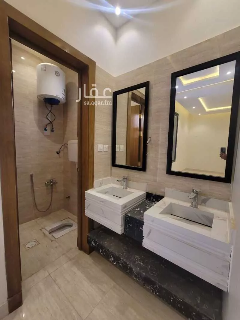 فيلا 9 غرف في بدر 5