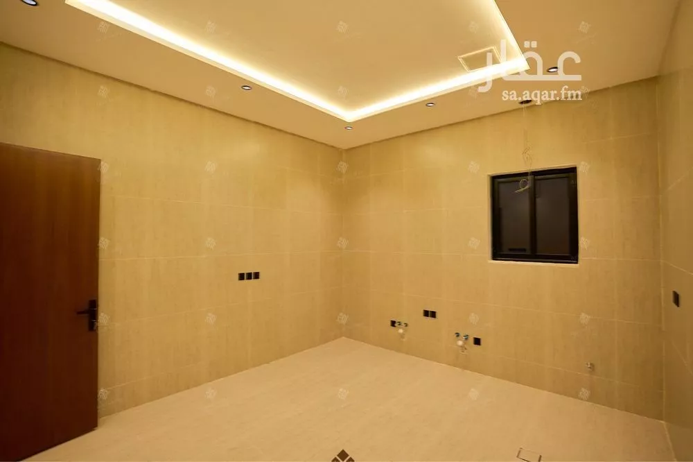 6 bedroom villa in Al Mahdiyyah 4
