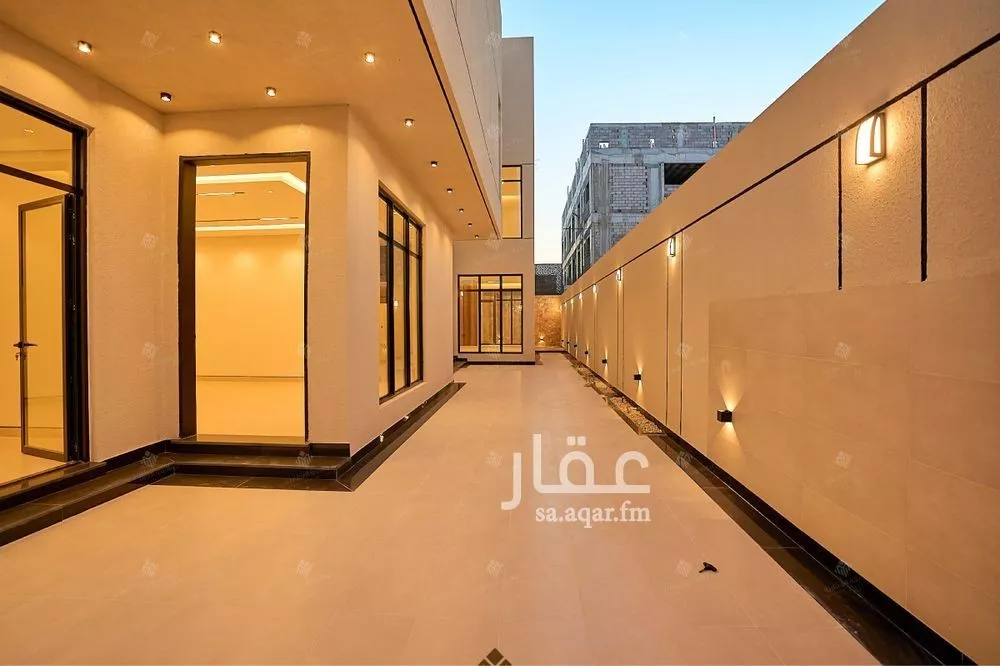 5 bedroom villa in Al Mahdiyyah 4