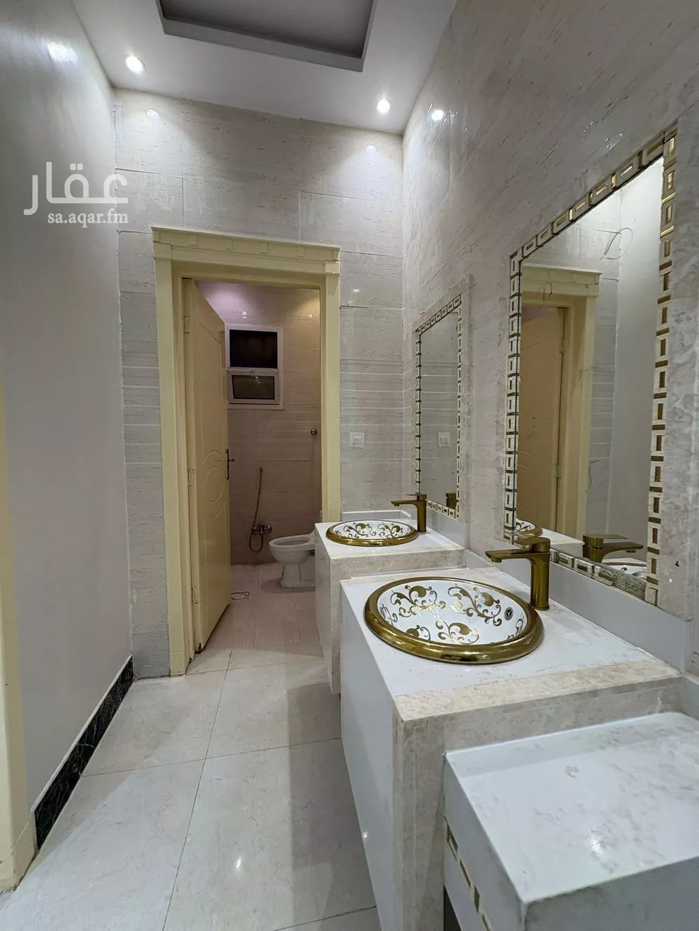 7 bedroom villa in Tuwaiq, Riyadh 9