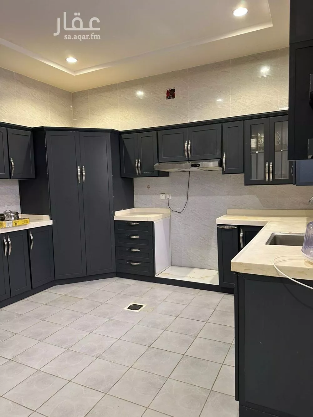 8 bedroom villa in Tuwaiq, Riyadh 5