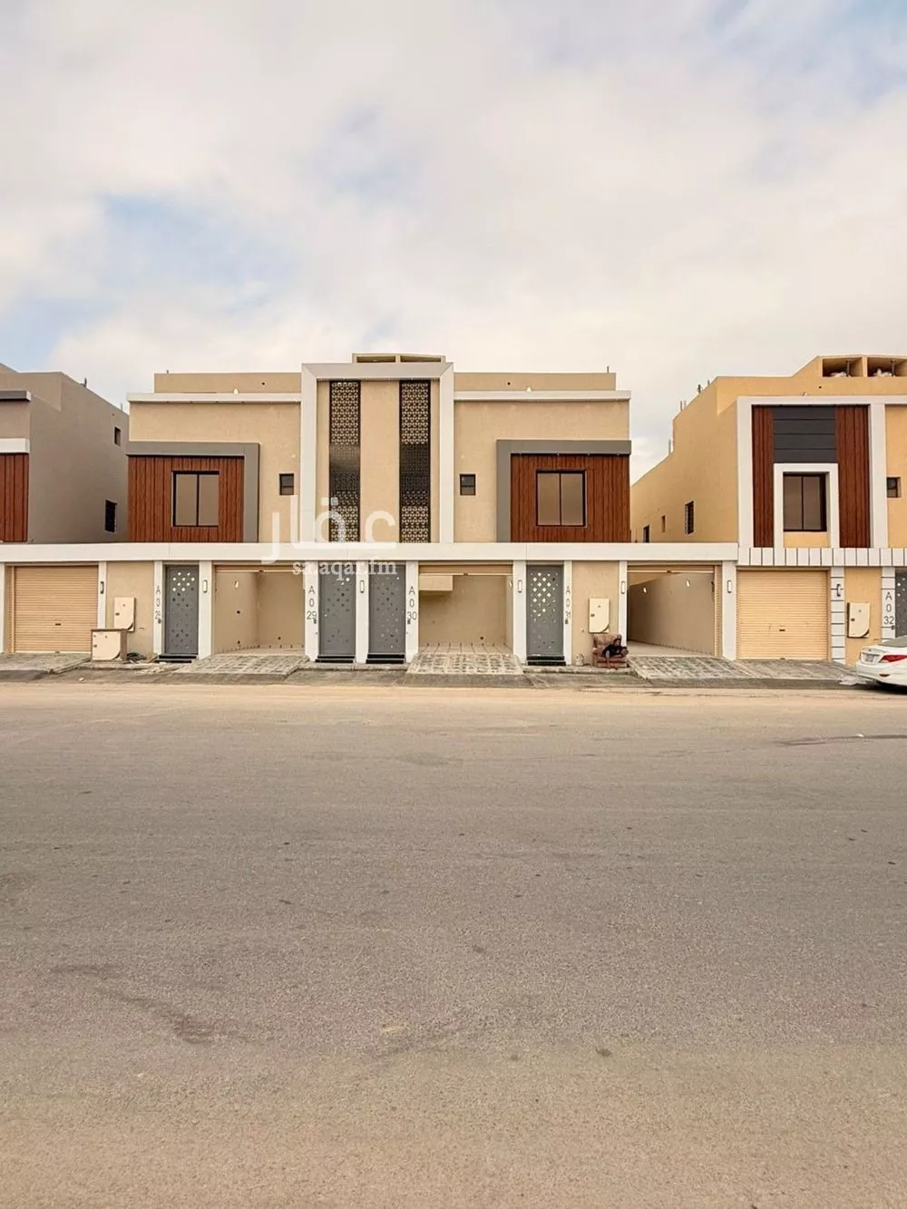 فيلا 5 غرف في عكاظ 2