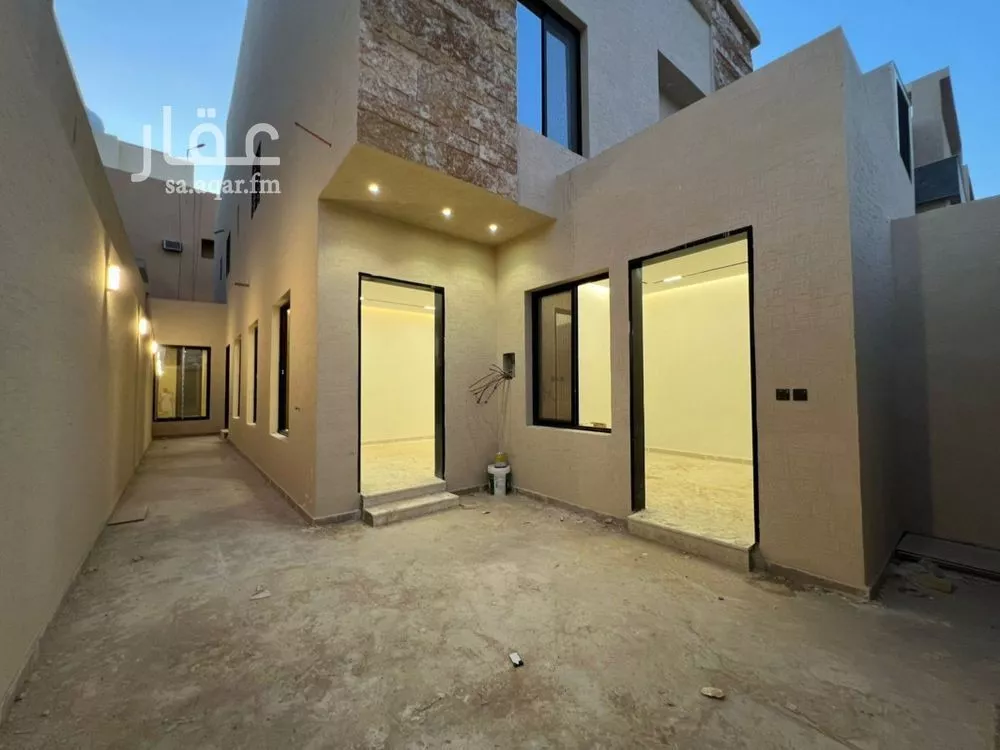 فيلا 5 غرف في الحزم 3