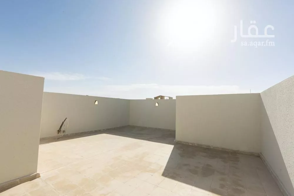 6 bedroom villa in Dhahrat Laban, Riyadh 15