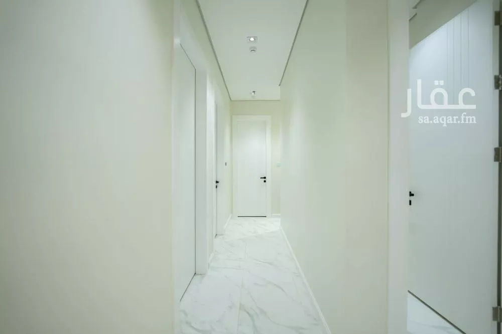 شقة 3 غرف في الملقا 5