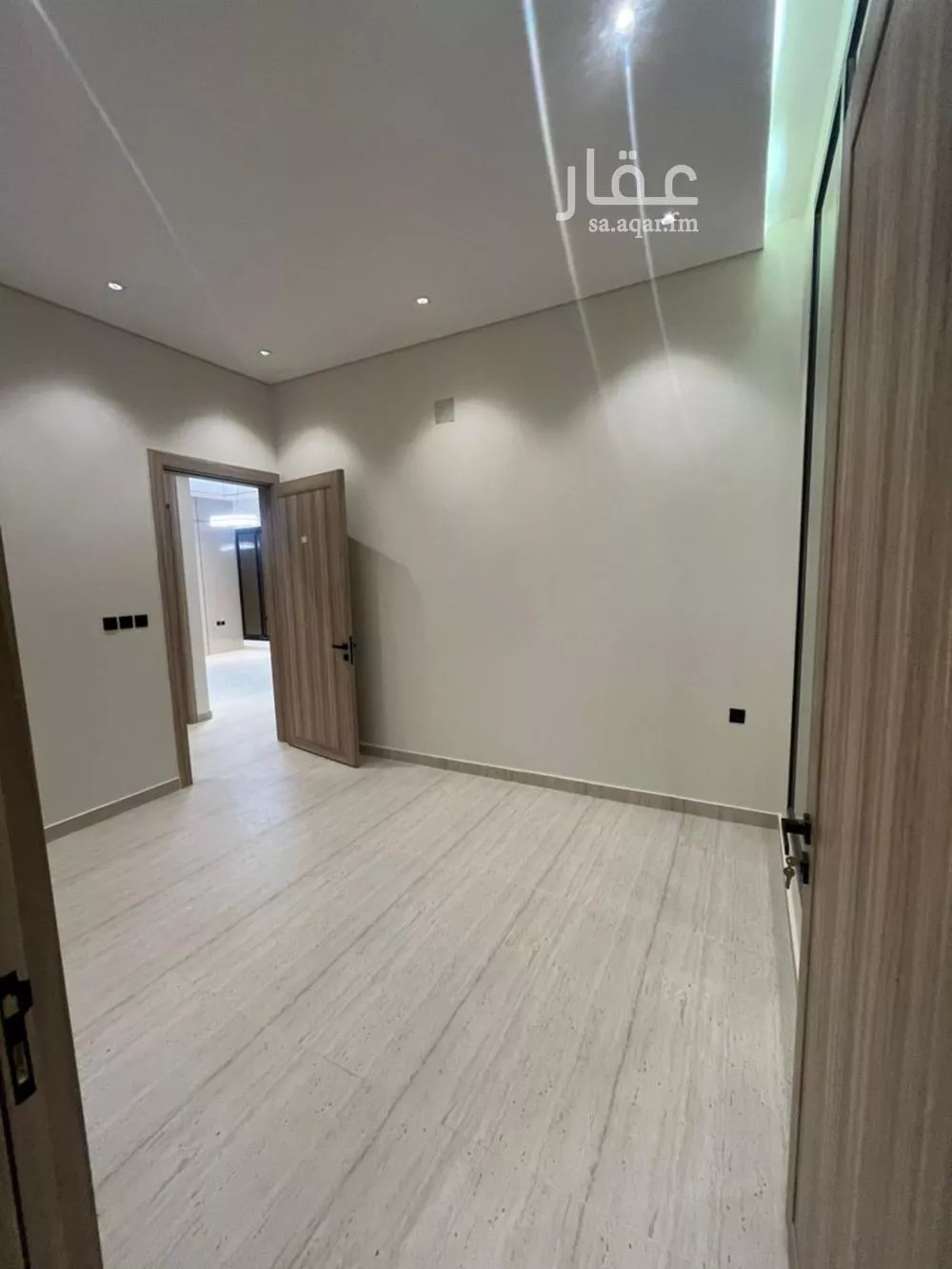 4 bedroom floor in Badr 5