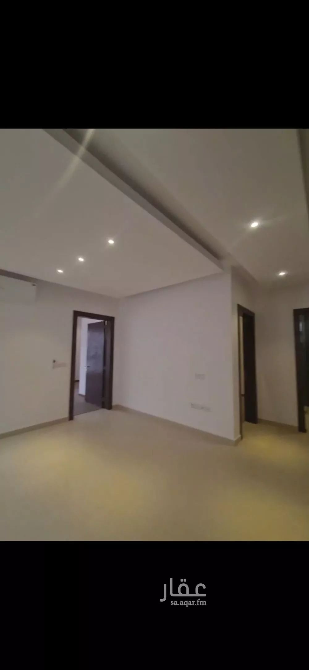 فيلا 4 غرف في العارض 2