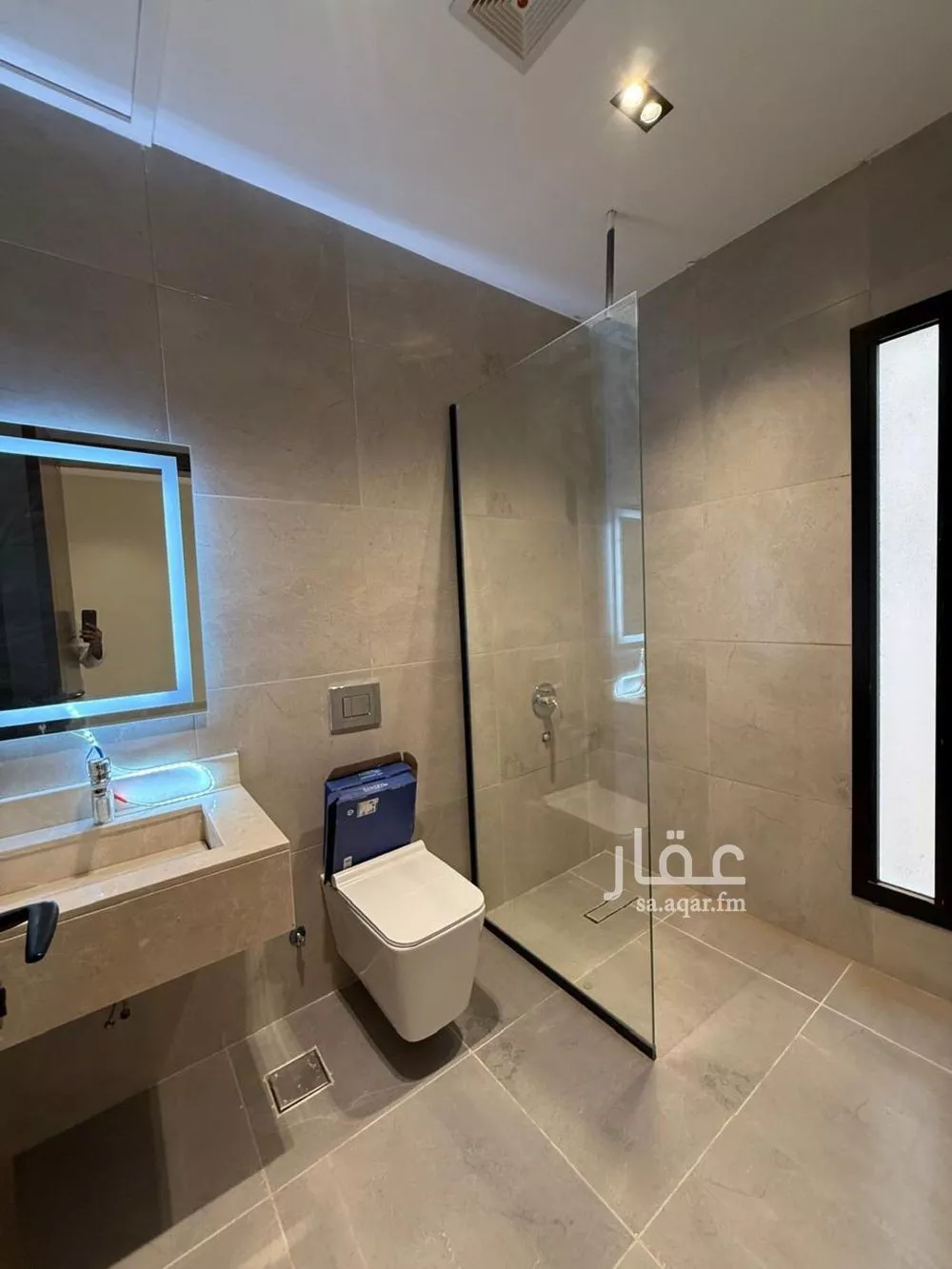 فيلا 5 غرف في الشراع 4