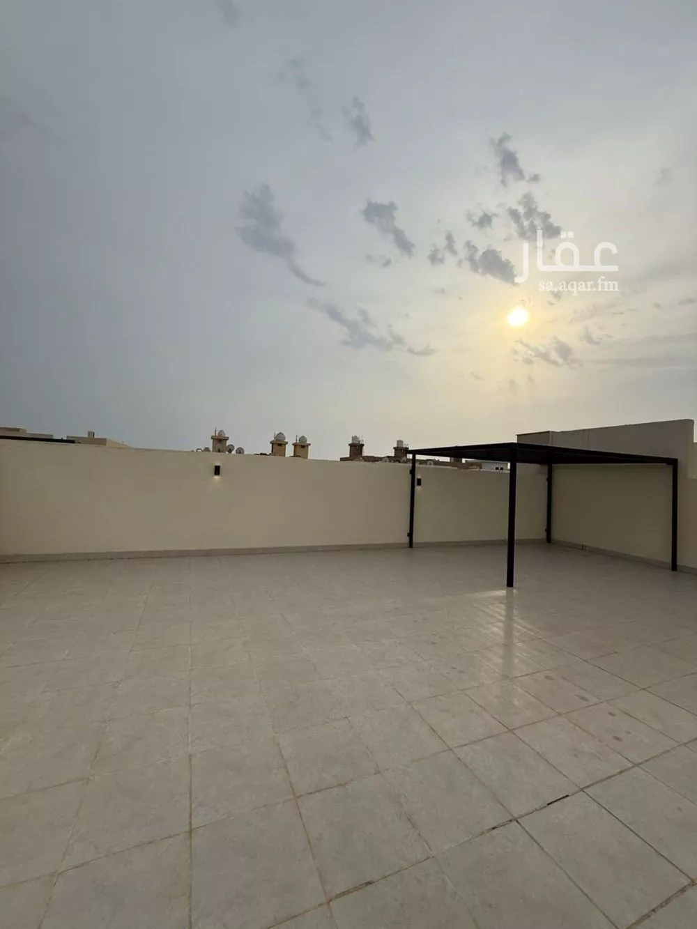 فيلا 6 غرف في الشراع 5