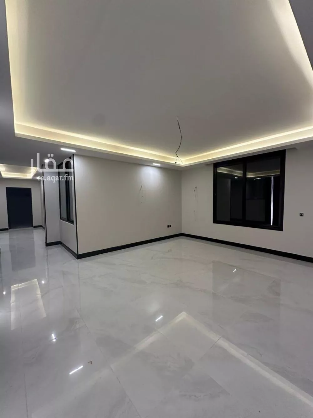 فيلا 5 غرف في الشراع 4