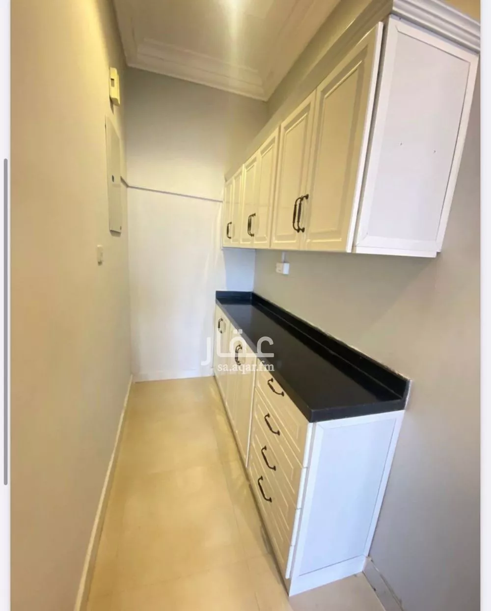 شقة 1 غرف في العقيق 4