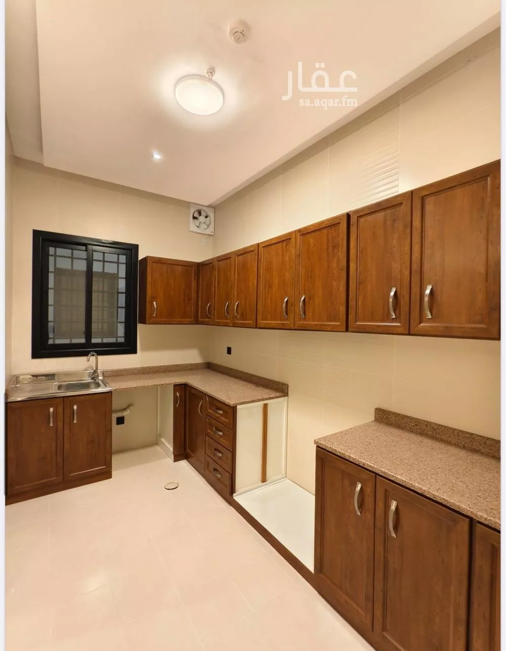 شقة 3 غرف في الروضة 5