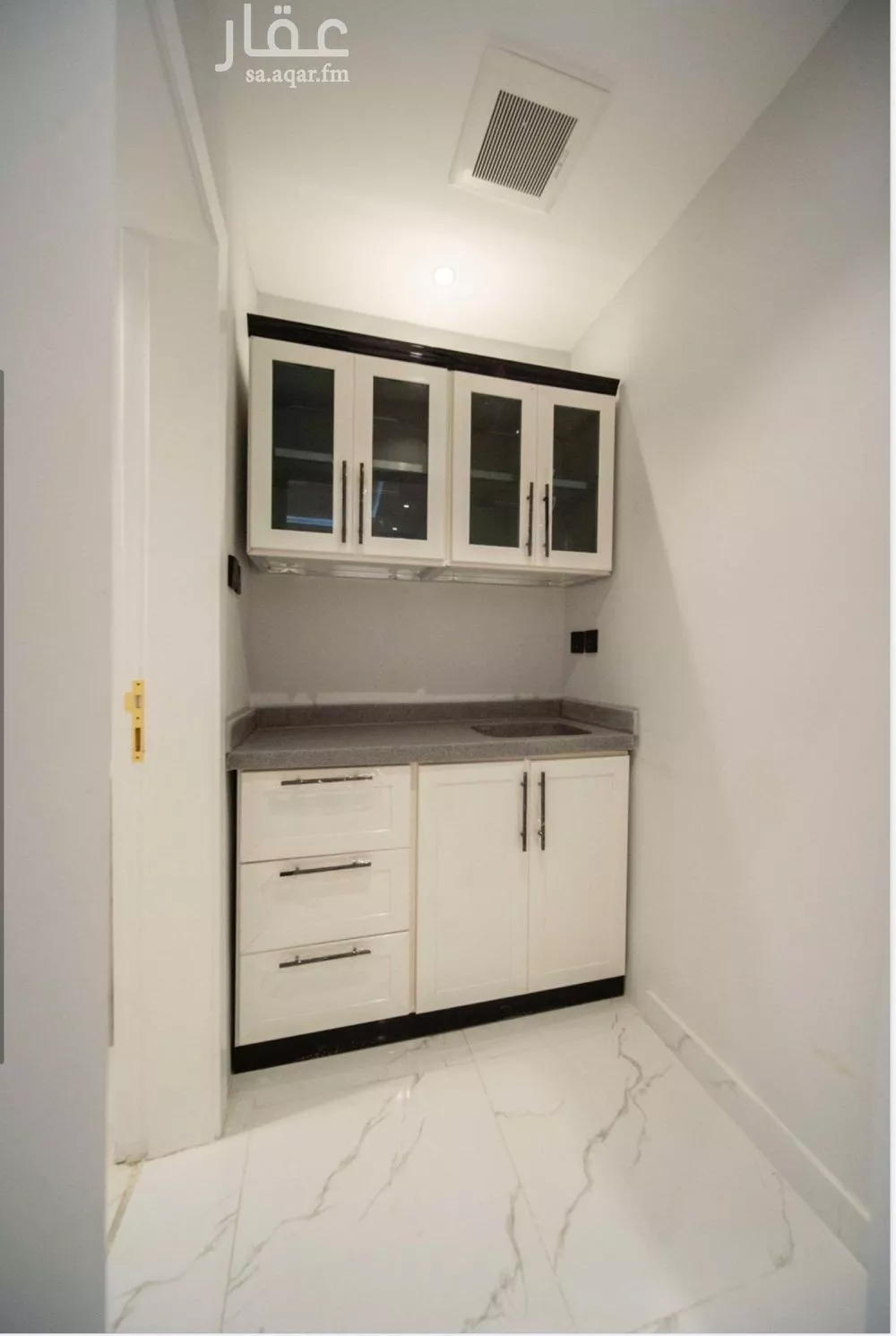 شقة 1 غرف في العليا 5