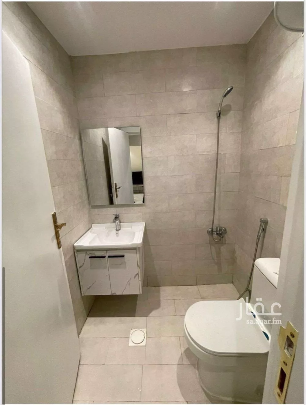 شقة 1 غرف في الملك فيصل 5