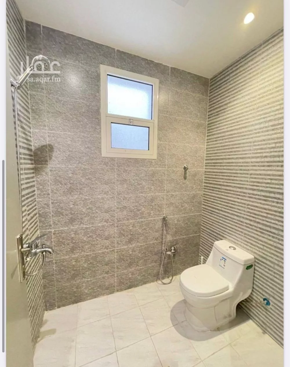 شقة 1 غرف في العقيق 4