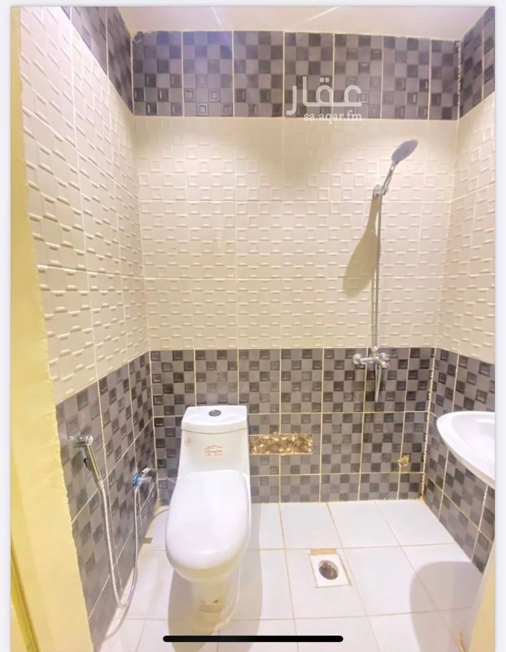 شقة 1 غرف في العقيق 2