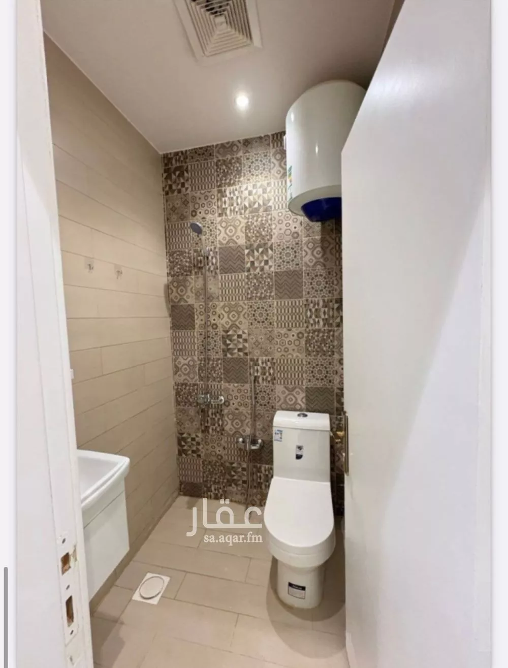 شقة 1 غرف في العقيق 2