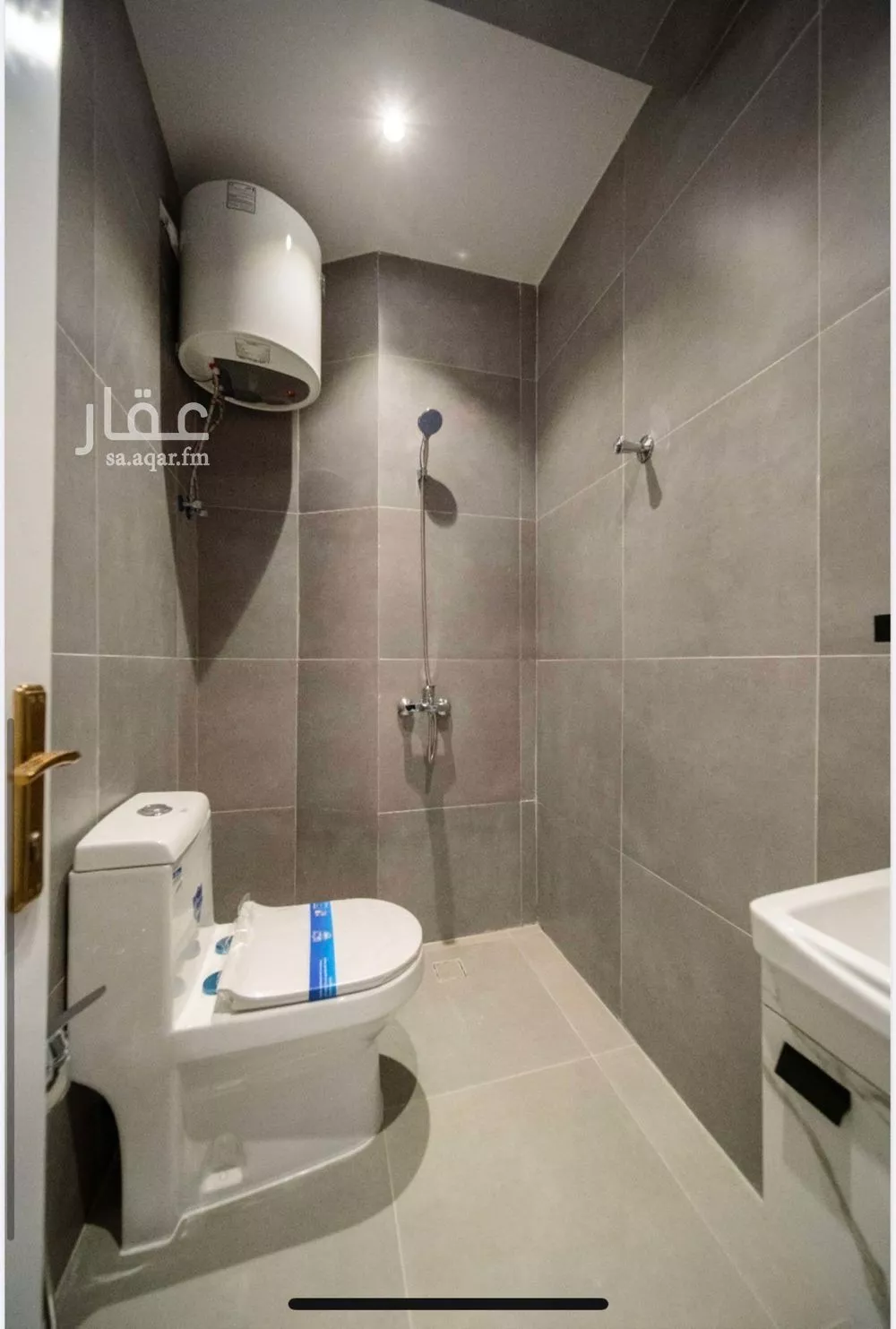 شقة 1 غرف في العليا 4