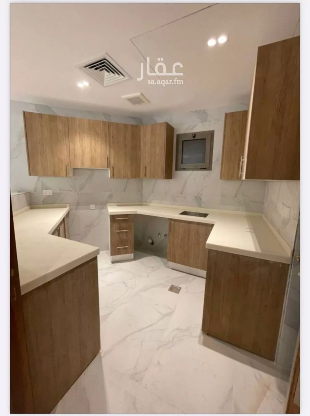 2 bedroom apartment in Al Ruwais, Jeddah 7