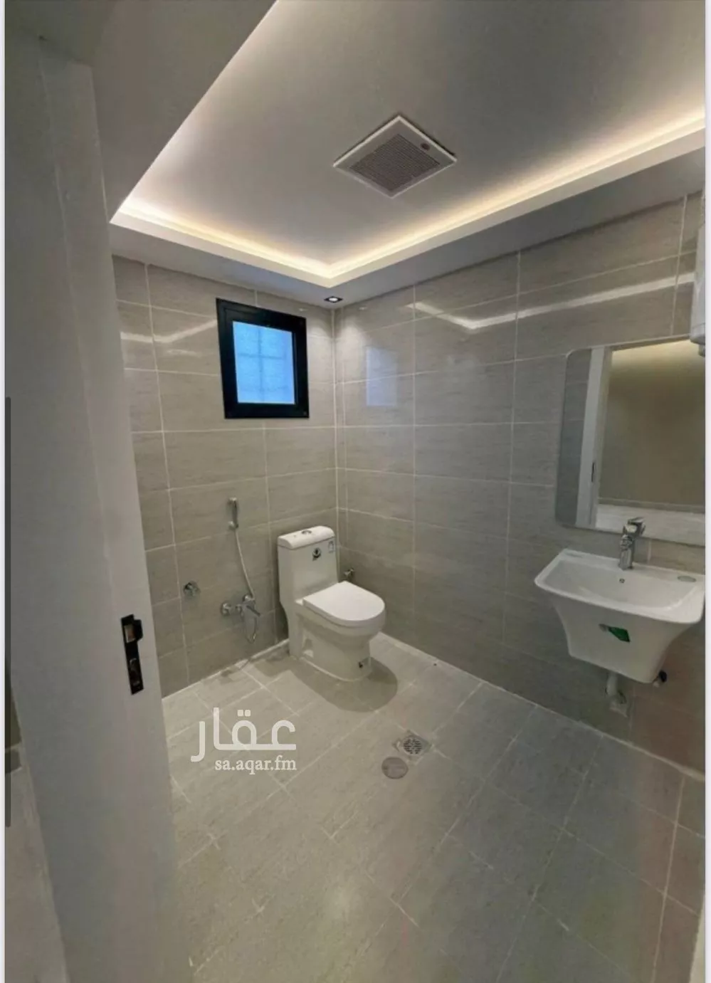 شقة 1 غرف في العقيق 4