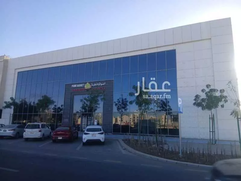 محل 2436 م² في العريض 2
