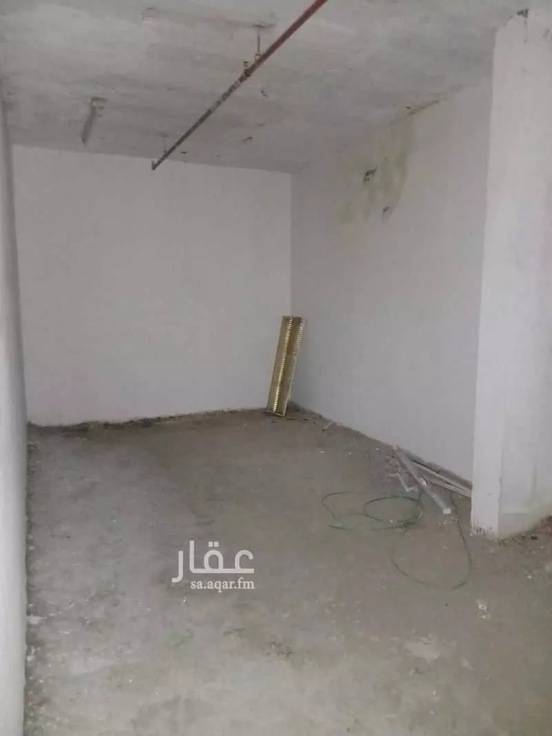 مستودع 50 م² في الرمال 2