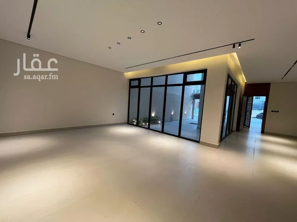 فيلا 5 غرف في المهدية 4