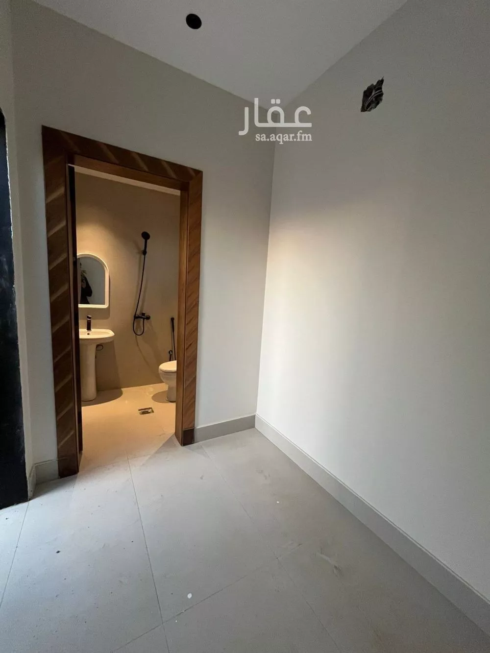 فيلا 5 غرف في المهدية 5