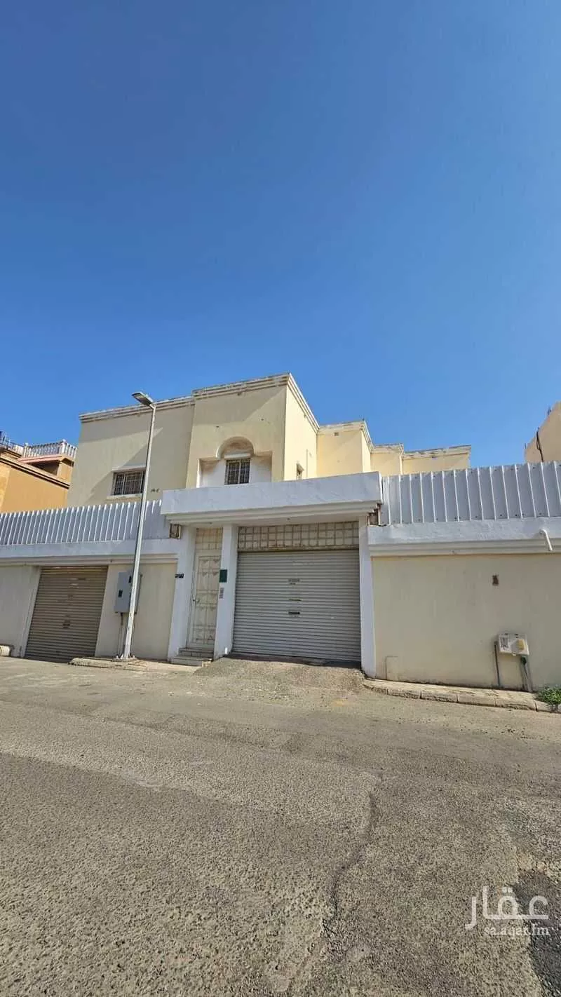 عمارة 437 م² في المرجان