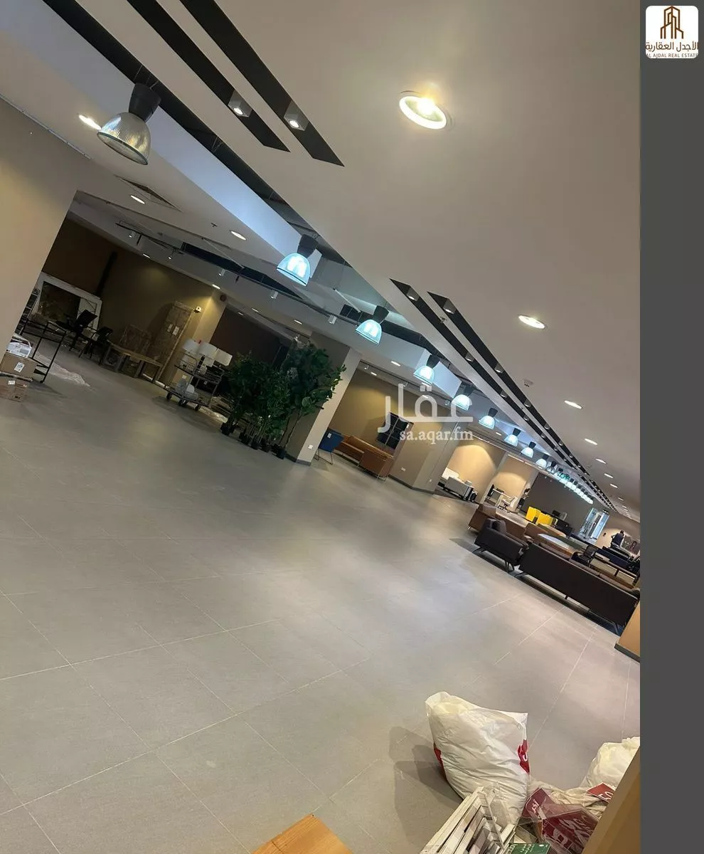 مكتب 1000 م² في الياسمين 5