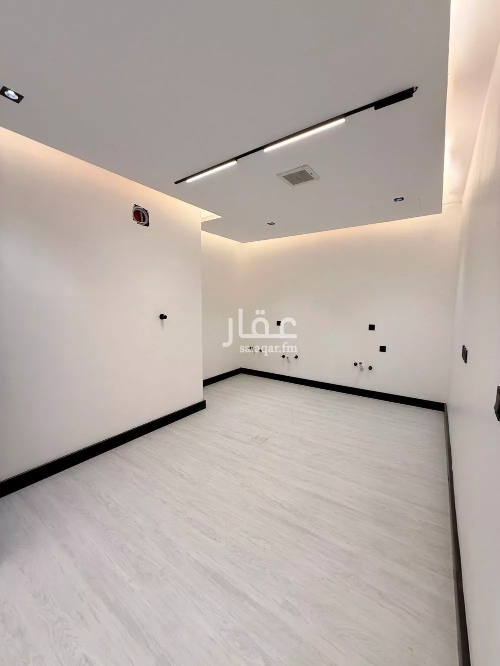 شقة 4 غرف في الياسمين 5