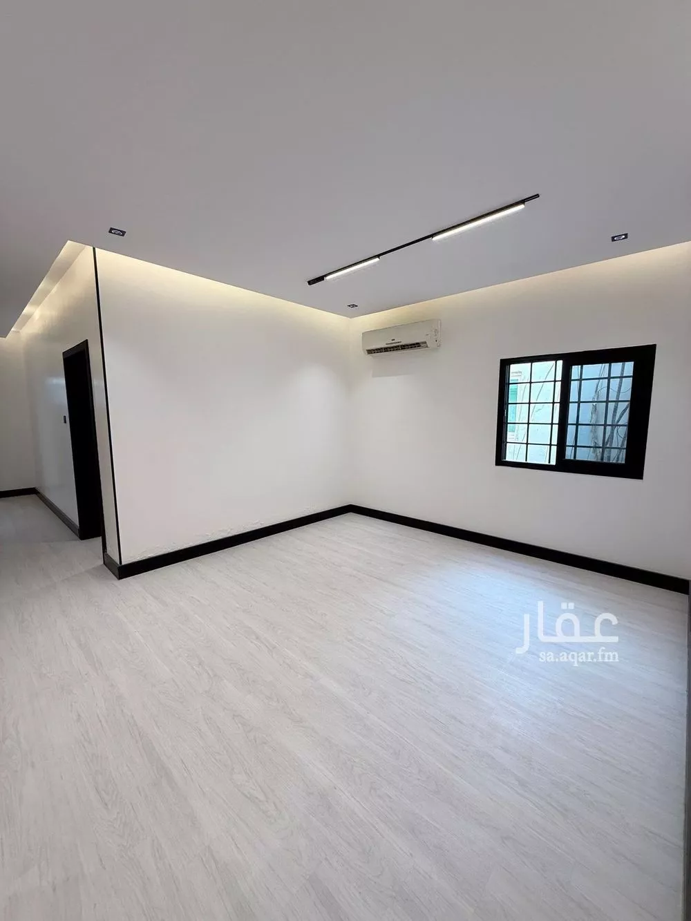 شقة 4 غرف في الياسمين 2