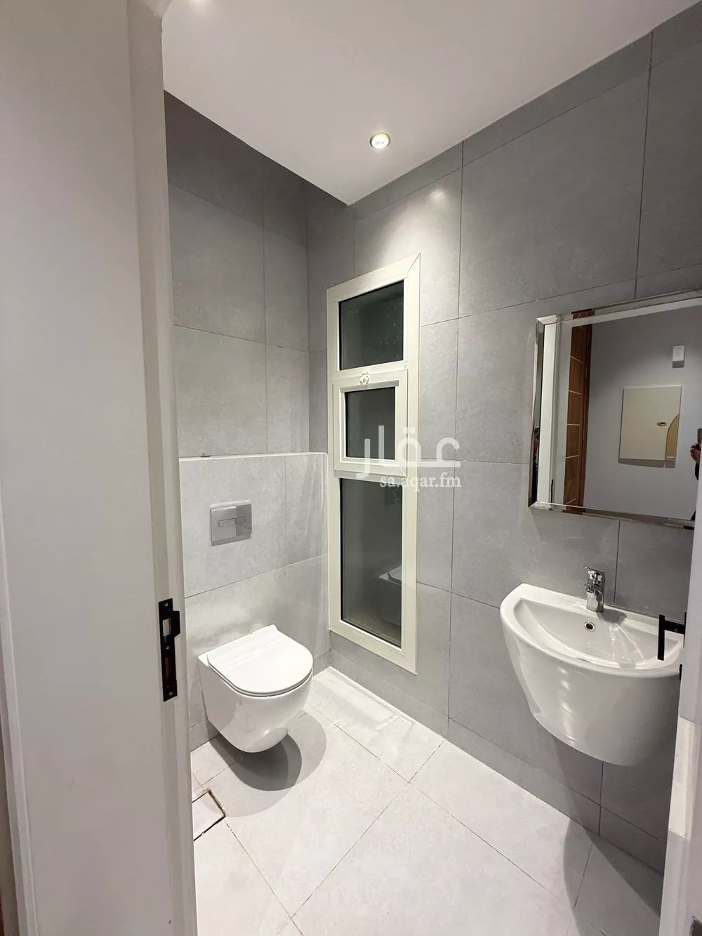 شقة 2 غرف في الملقا 5