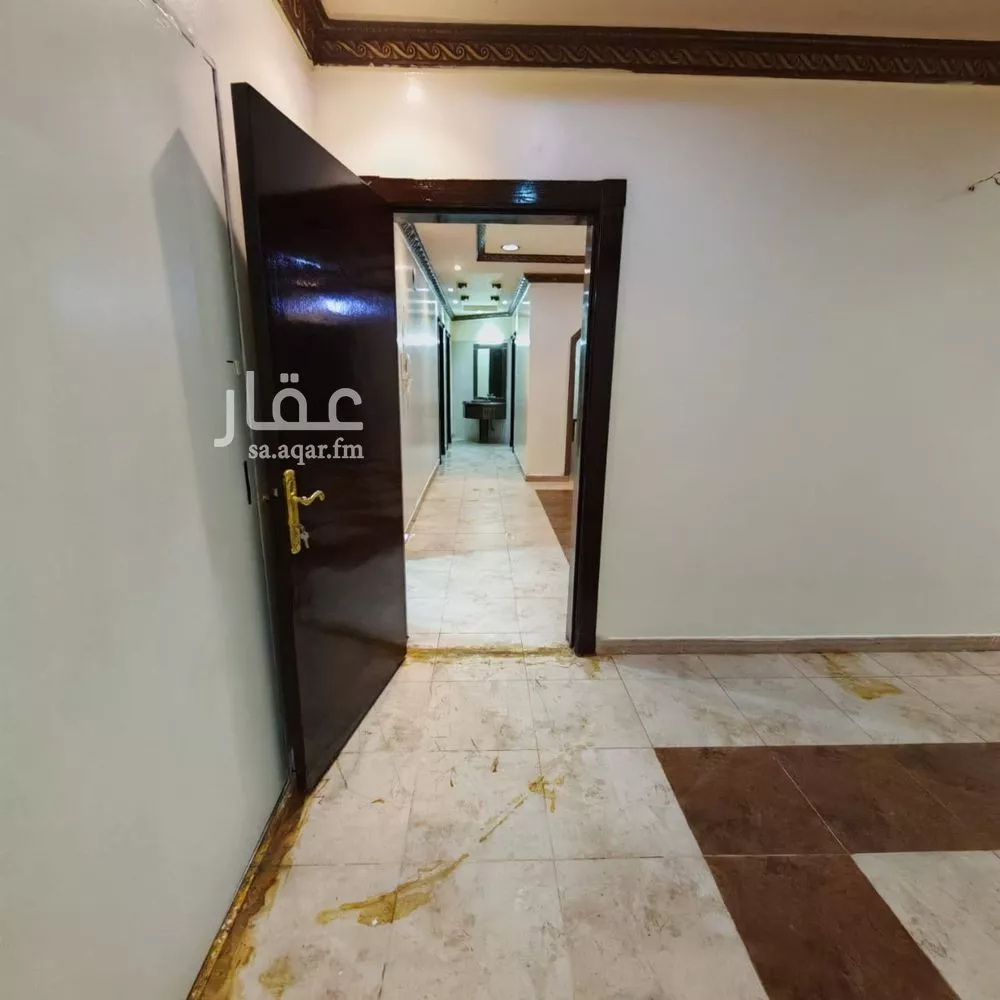 فيلا 12 غرف في العزيزية 4