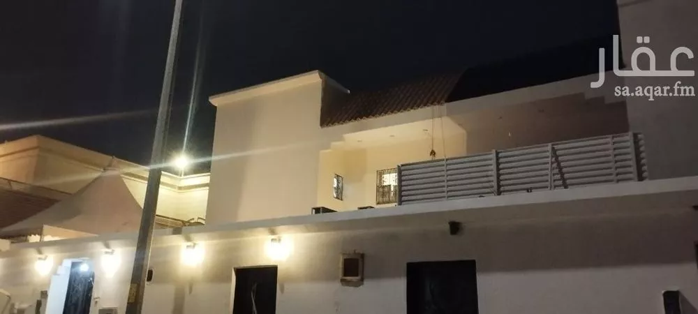 8 bedroom villa in At Taawon, Riyadh 12