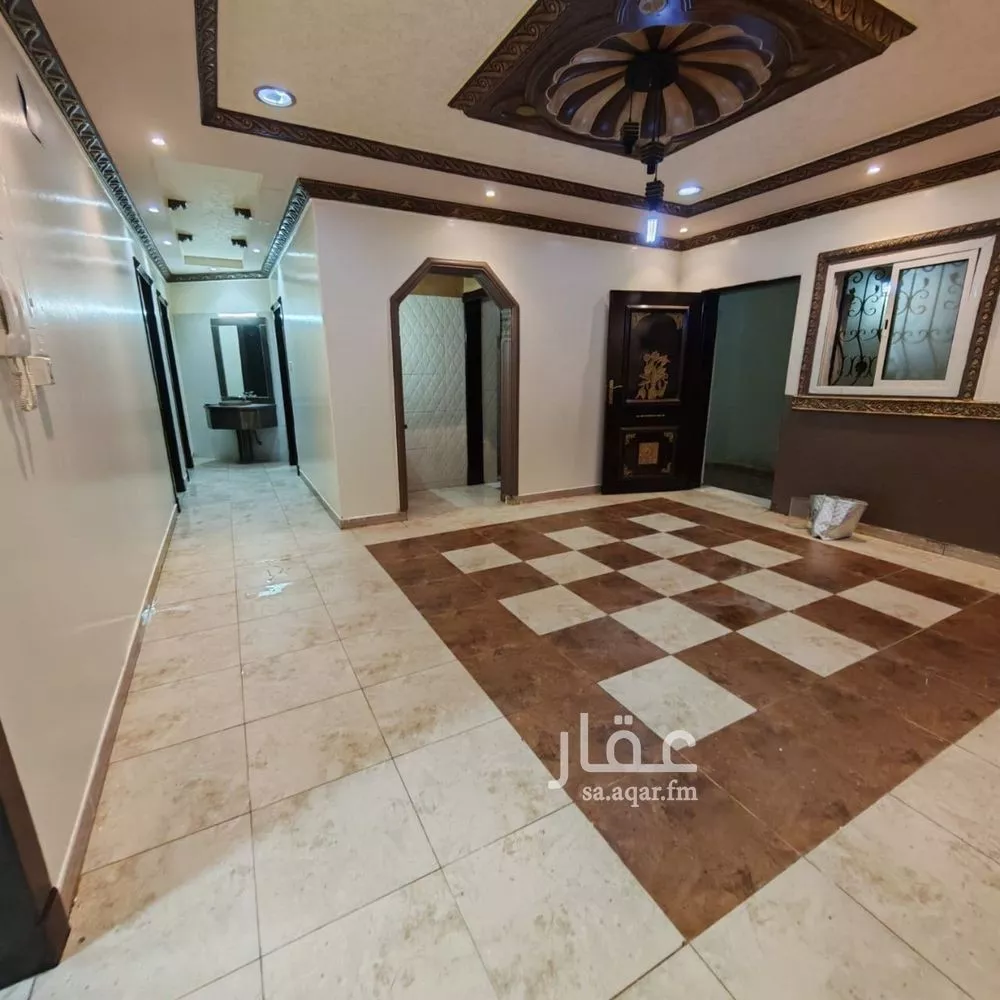 فيلا 12 غرف في العزيزية 5