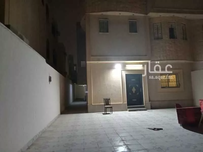 فيلا 7 غرف في المونسية 5