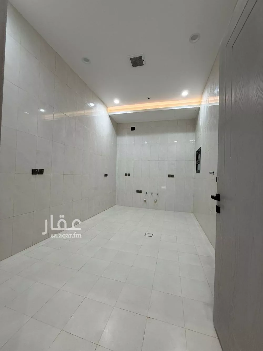 فيلا 10 غرف في الجنادرية 5