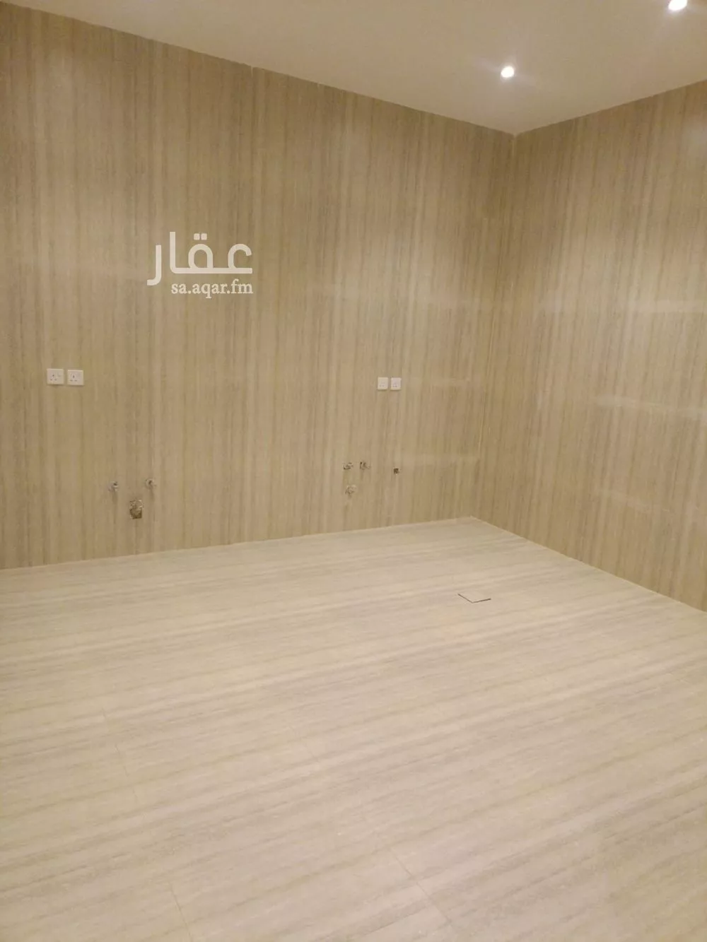 شقة 5 غرف في الرمال 4