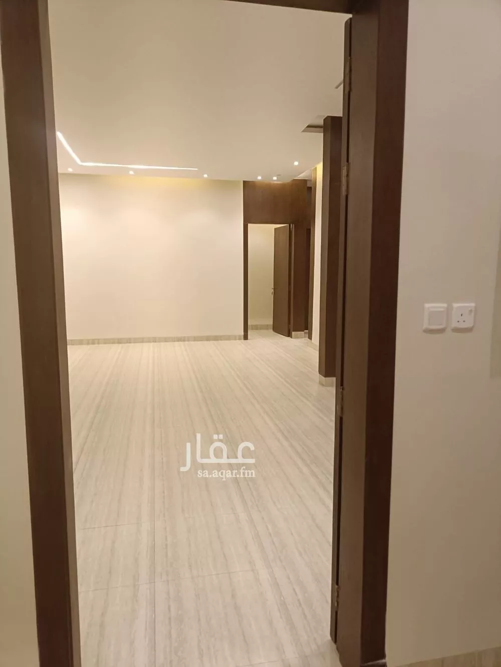 شقة 5 غرف في الرمال 5