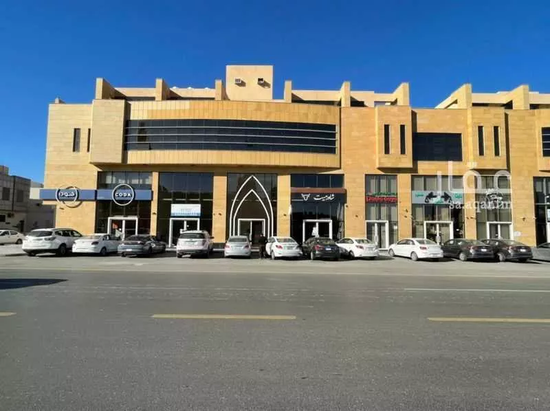 محل 1847 م² في الصفا 2