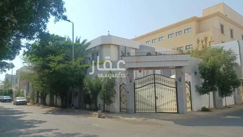 فيلا 15 غرف في الروضة