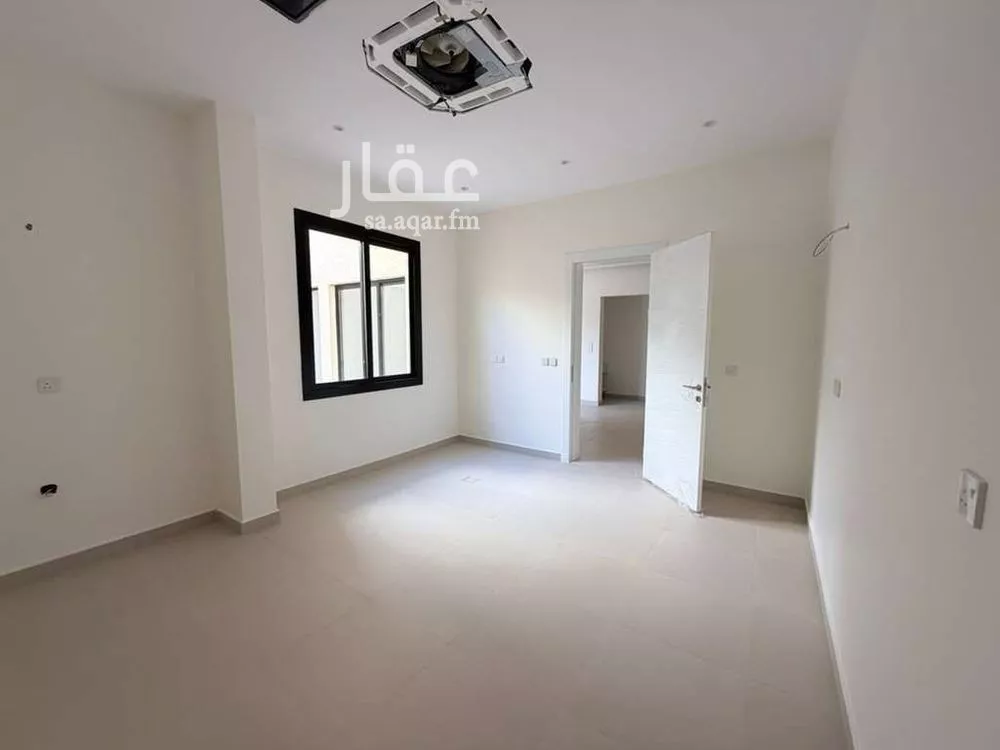 فيلا 6 غرف في النرجس 4