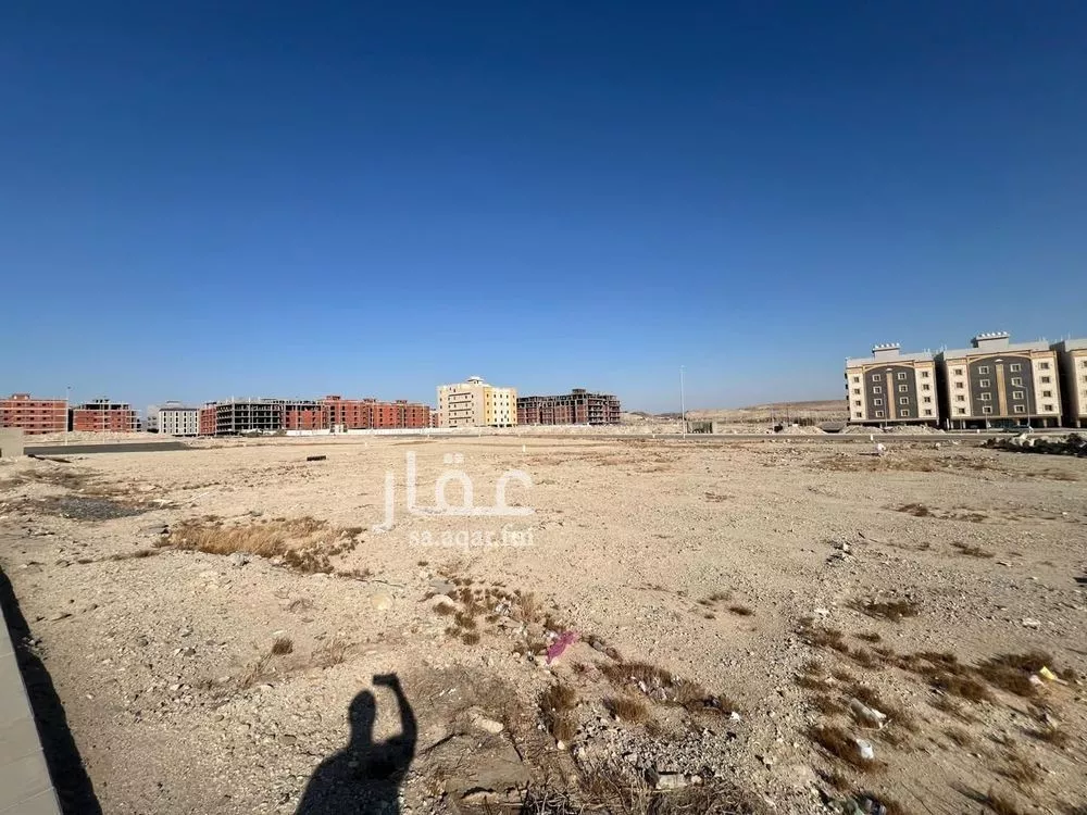 أرض 916 م² في ام حبلين 4