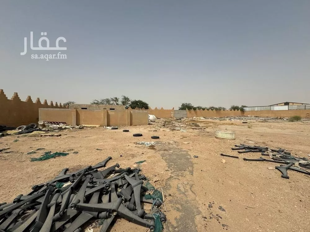 أرض 7700 م² في عكاظ 2