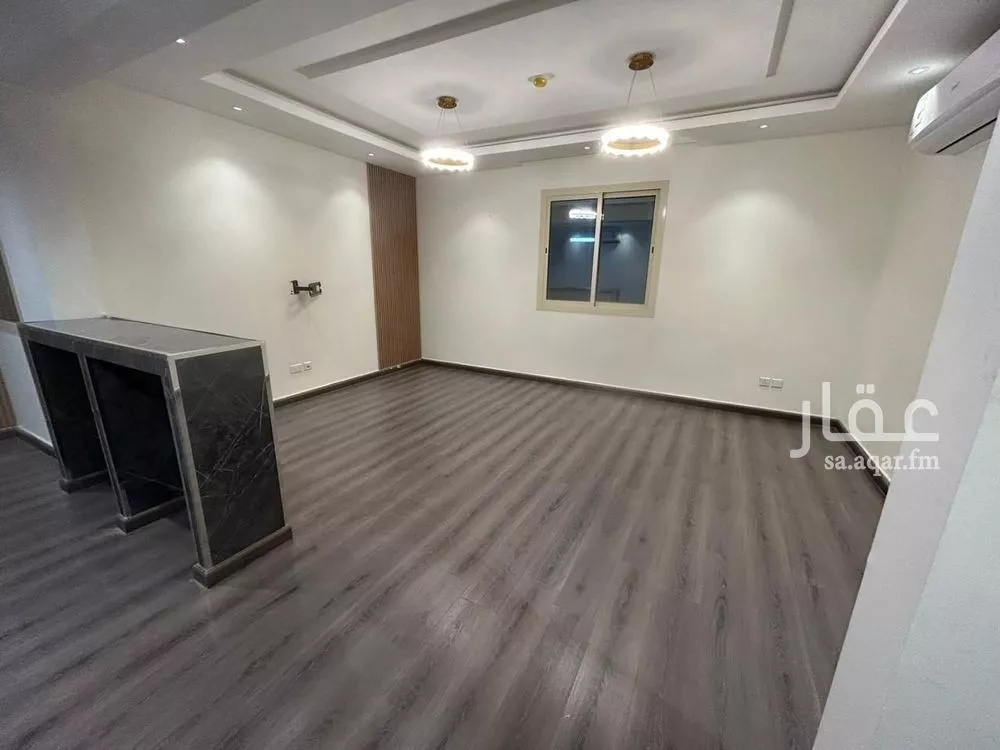 شقة 3 غرف في الملقا 4