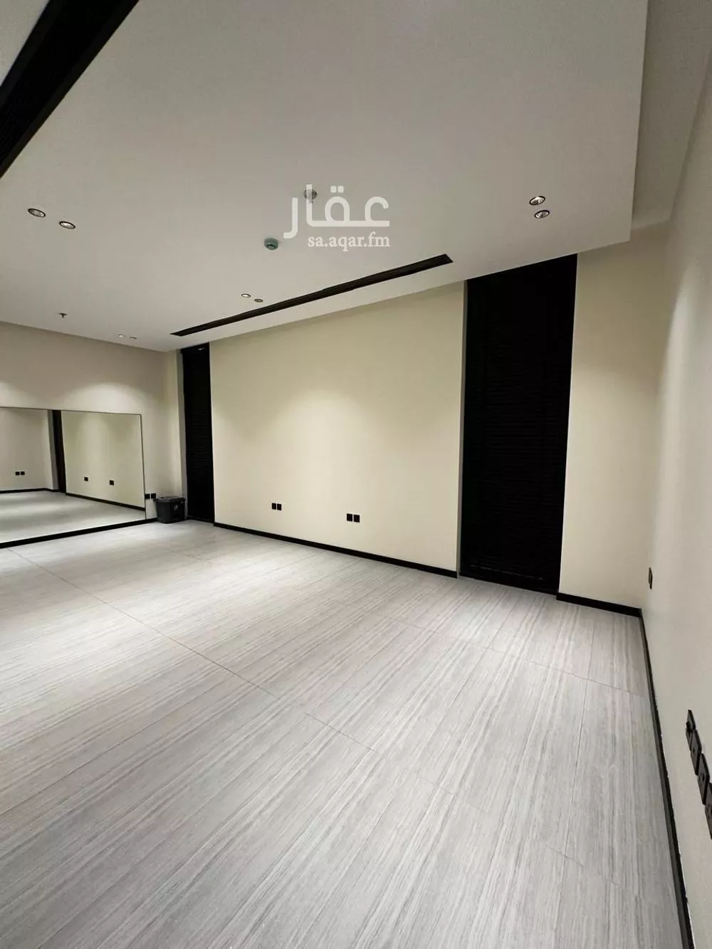 شقة 2 غرف في الملقا 3